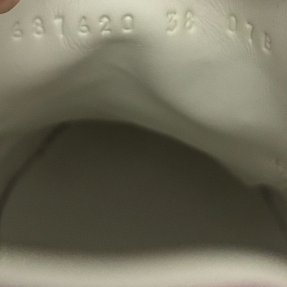 GUCCI YEAR OF THE TIGER WOMENS TENNIS SHOES - Picture 7 of 9